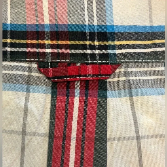 Men’s IZOD long sleeve button shirt vanilla ice pattern red white plaid NWT L - Picture 6 of 8